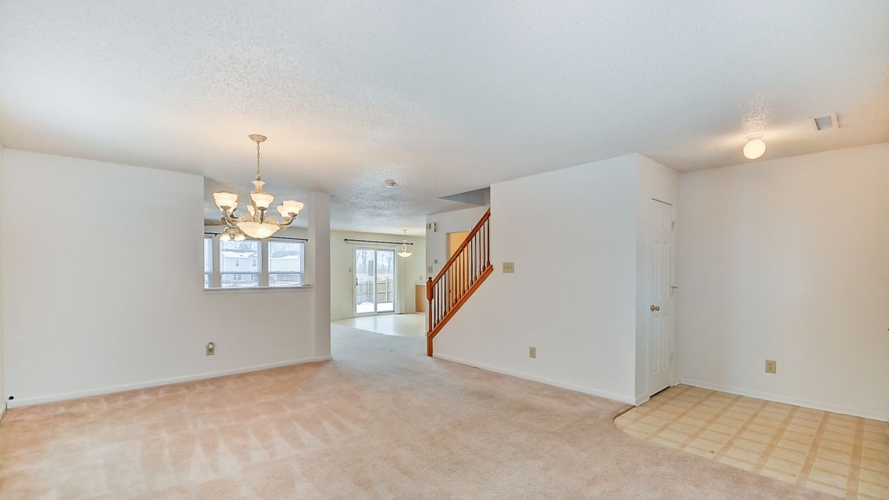 Living Room/Dining Room