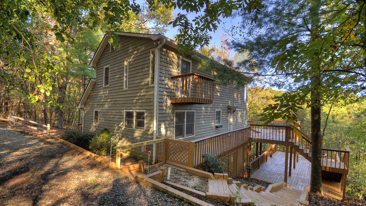 204 Hunter Hill Way, Ellijay, GA, 30540 Scene 1