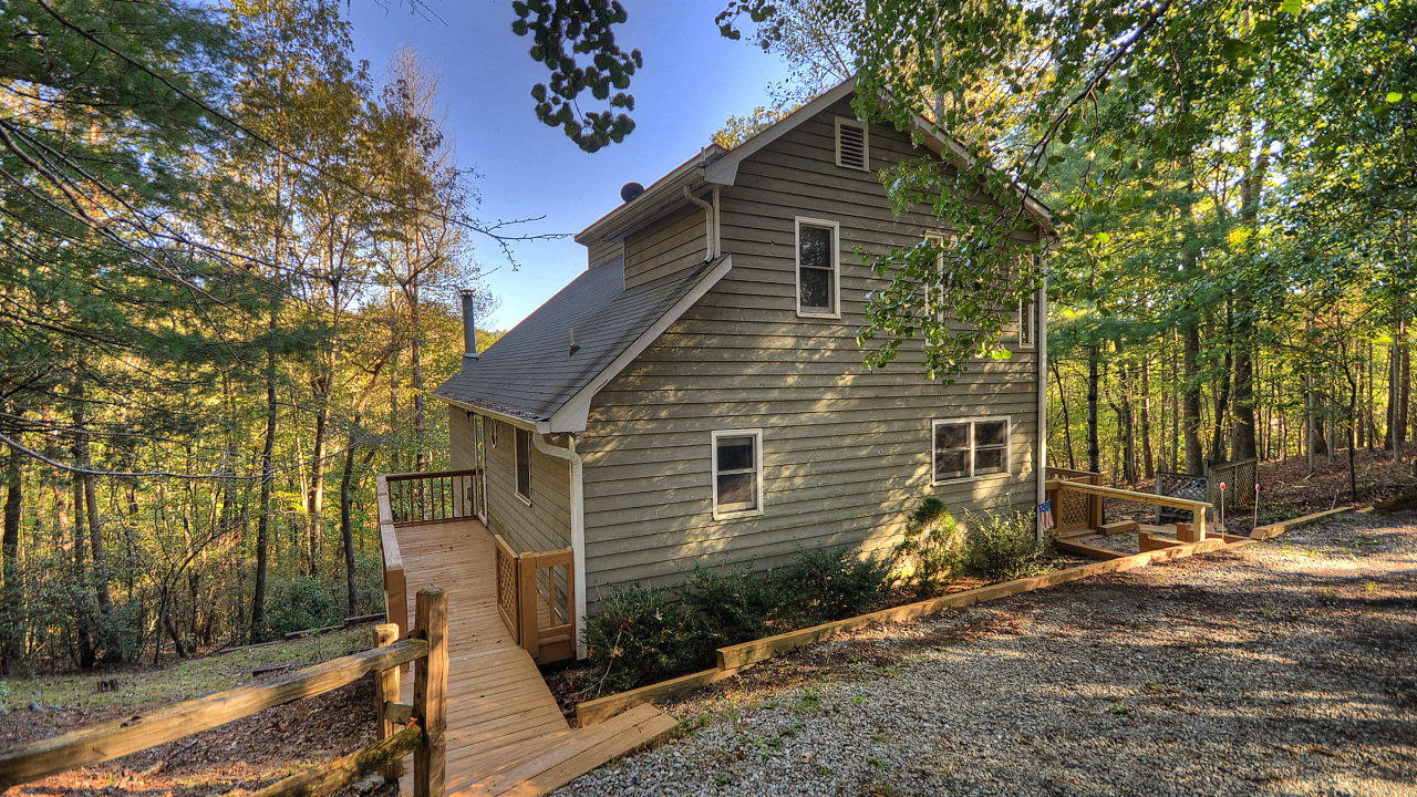 204 Hunter Hill Way, Ellijay, GA, 30540 Scene 3