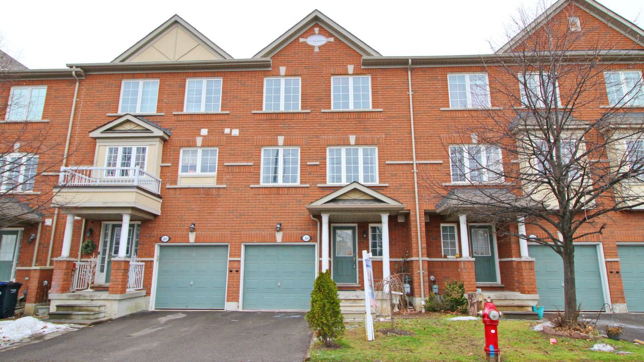 520 Novo Star Dr.Unit 38, Brampton, ON, L6T5H8 Scene 1