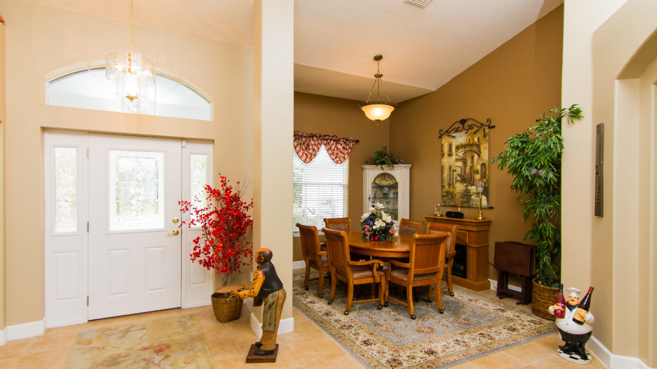 Welcoming Large Foyer