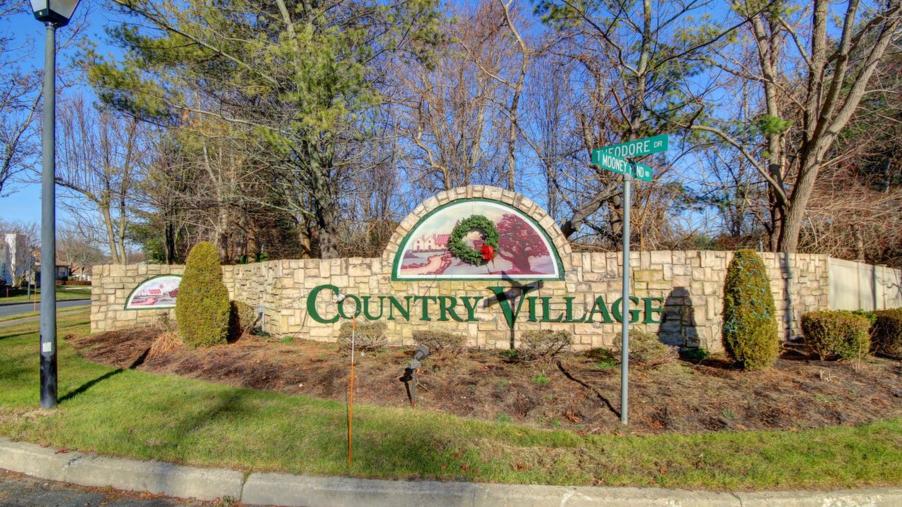 Welcome-To-Country-Village