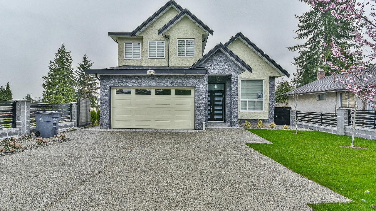 11679 96 Ave, Surrey, BC, V3V 1V9 Scene 1