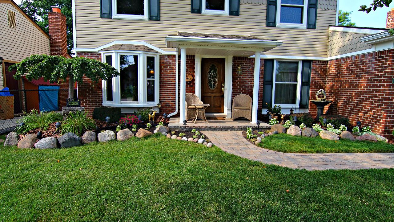 Walnut Ridge Cir Front Porch