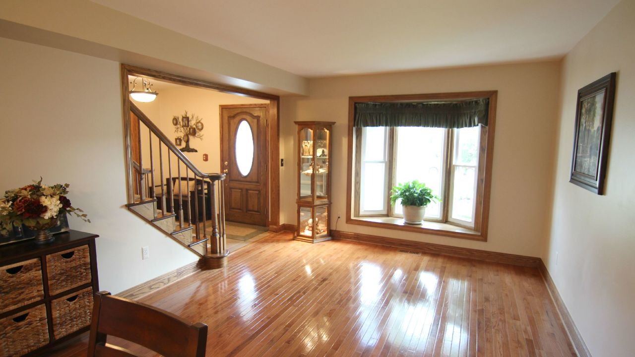 Walnut Ridge Cir Living Room