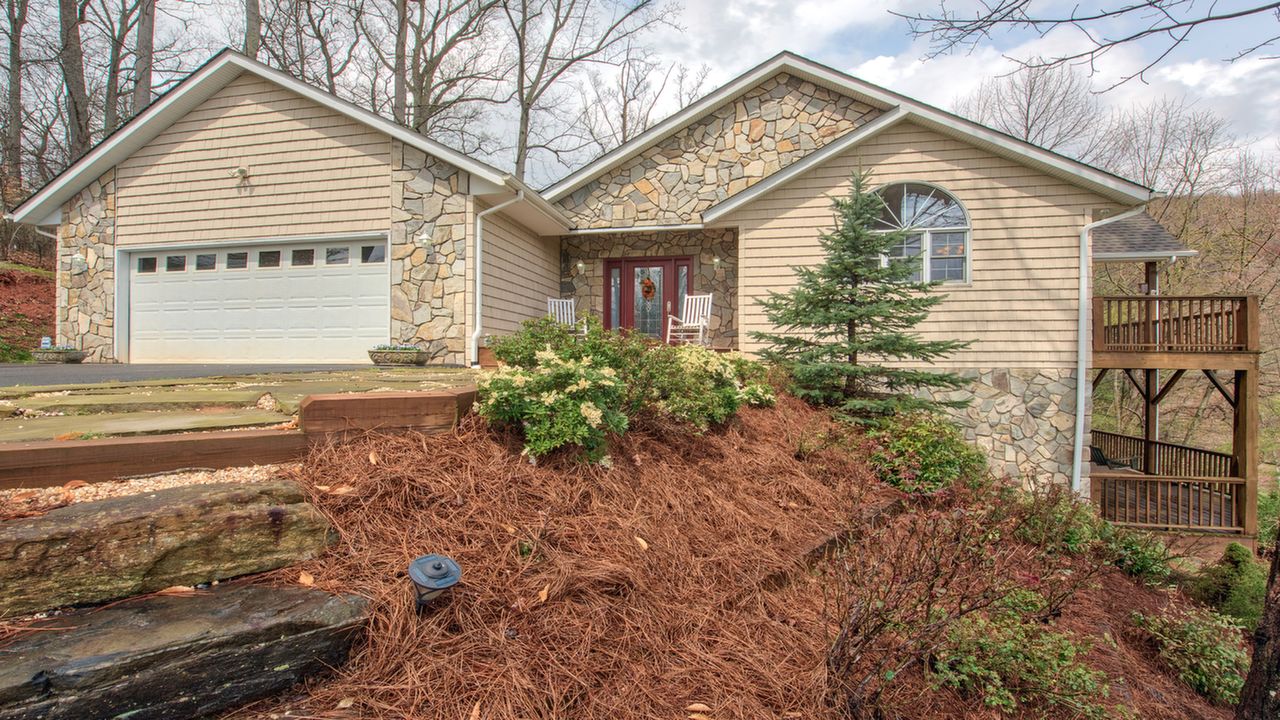 260 Plott Valley Road, Waynesville, NC, 28786 Scene 2