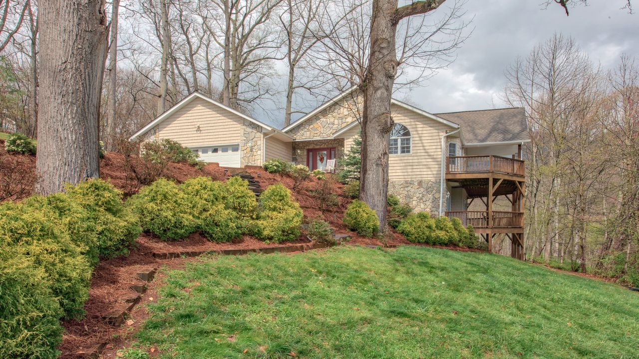 260 Plott Valley Road, Waynesville, NC, 28786 Scene 3