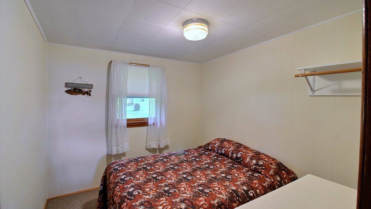 Cabin 1 Bedroom 1