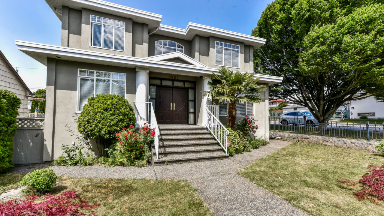 3991 Union St, Burnaby, BC, V5C 2W6 Scene 1