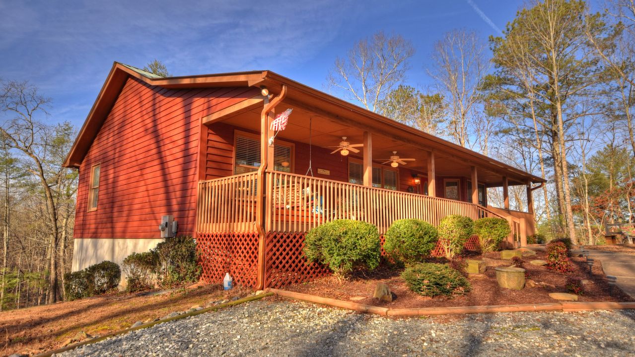 35 Cameo Ct, Ellijay, GA, 30540 Scene 2