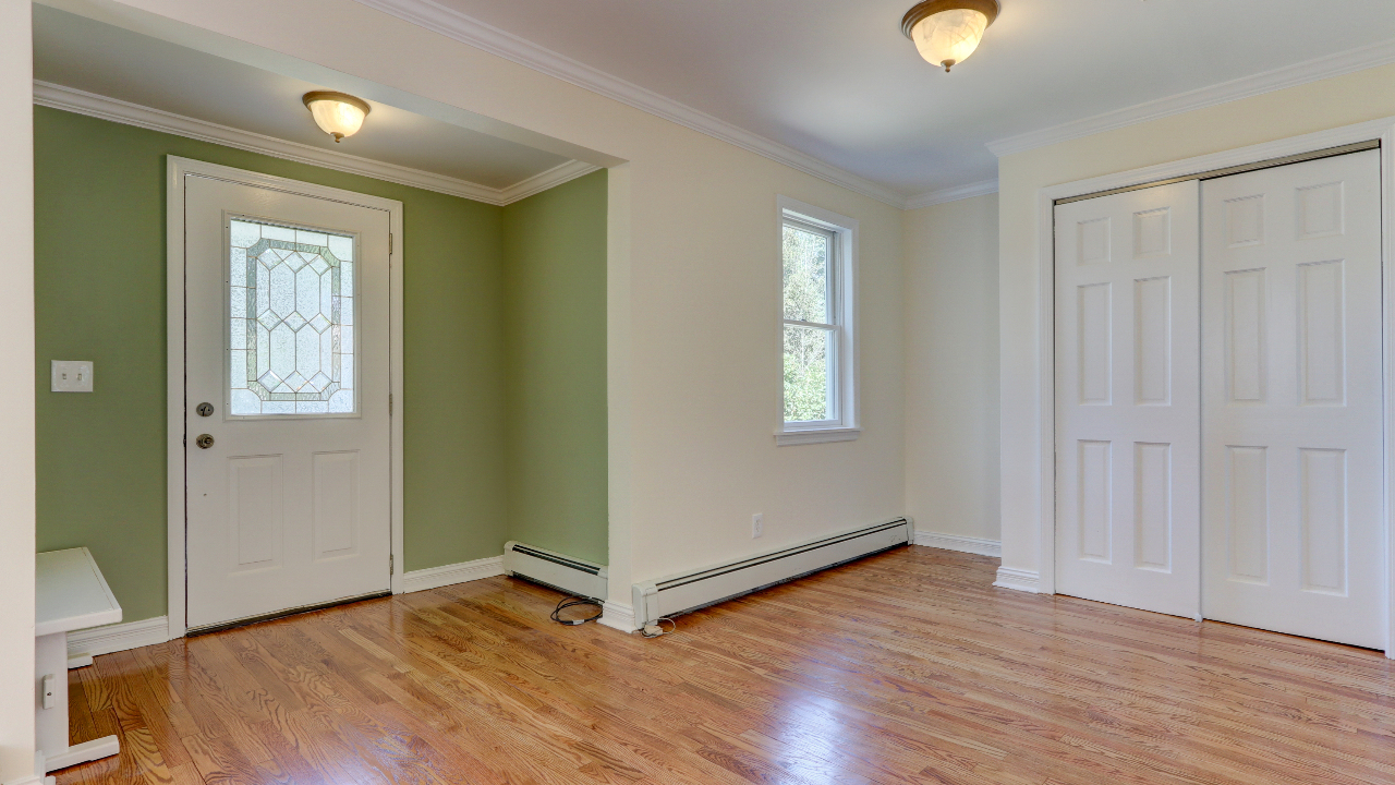 Foyer-Living Room