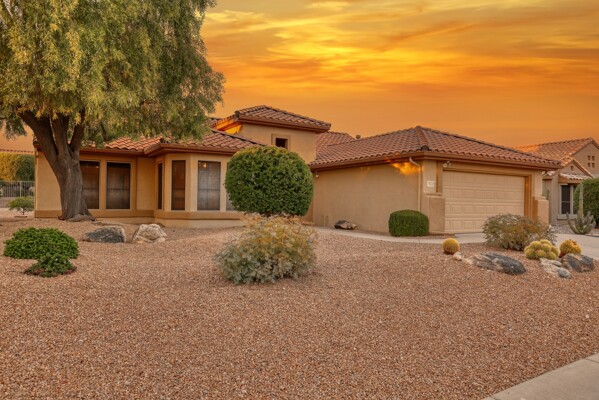 House_Front_GoldenHour_0825_hdr