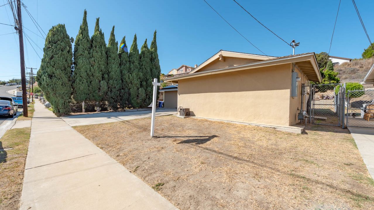 3717 Peach Blossom Ln, National City, CA, 91950 Scene 2