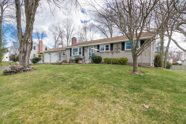 23 Standish St, Enfield, CT-153