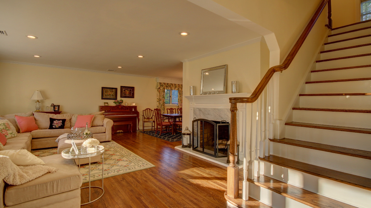 Foyer-Living Room