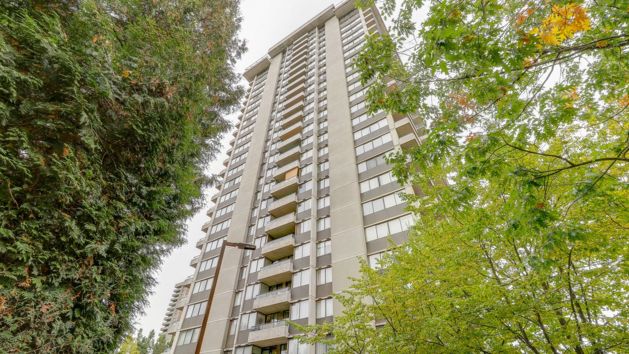 2402-3970 CARRIGAN COURT, Burnaby, BC, V3N 4S5 Scene 2