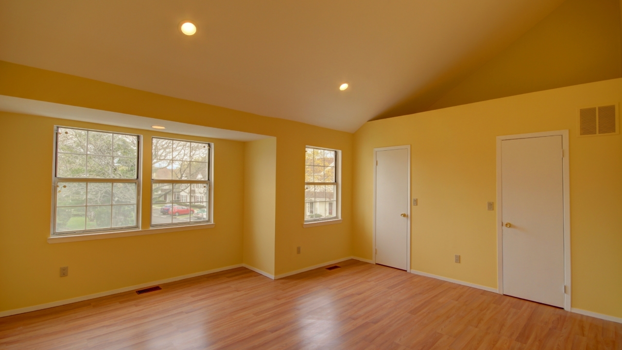 Master Bedroom Cont'd