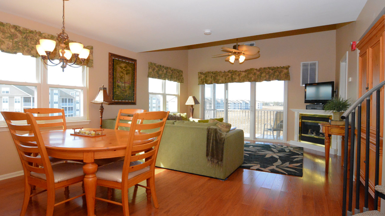 Dining Room to Family Room