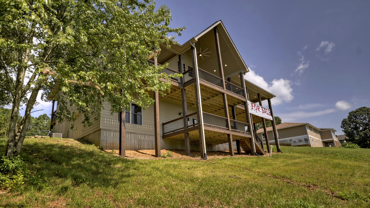 217 Chinquapin rd, Ellijay, GA, 30536 Scene 2