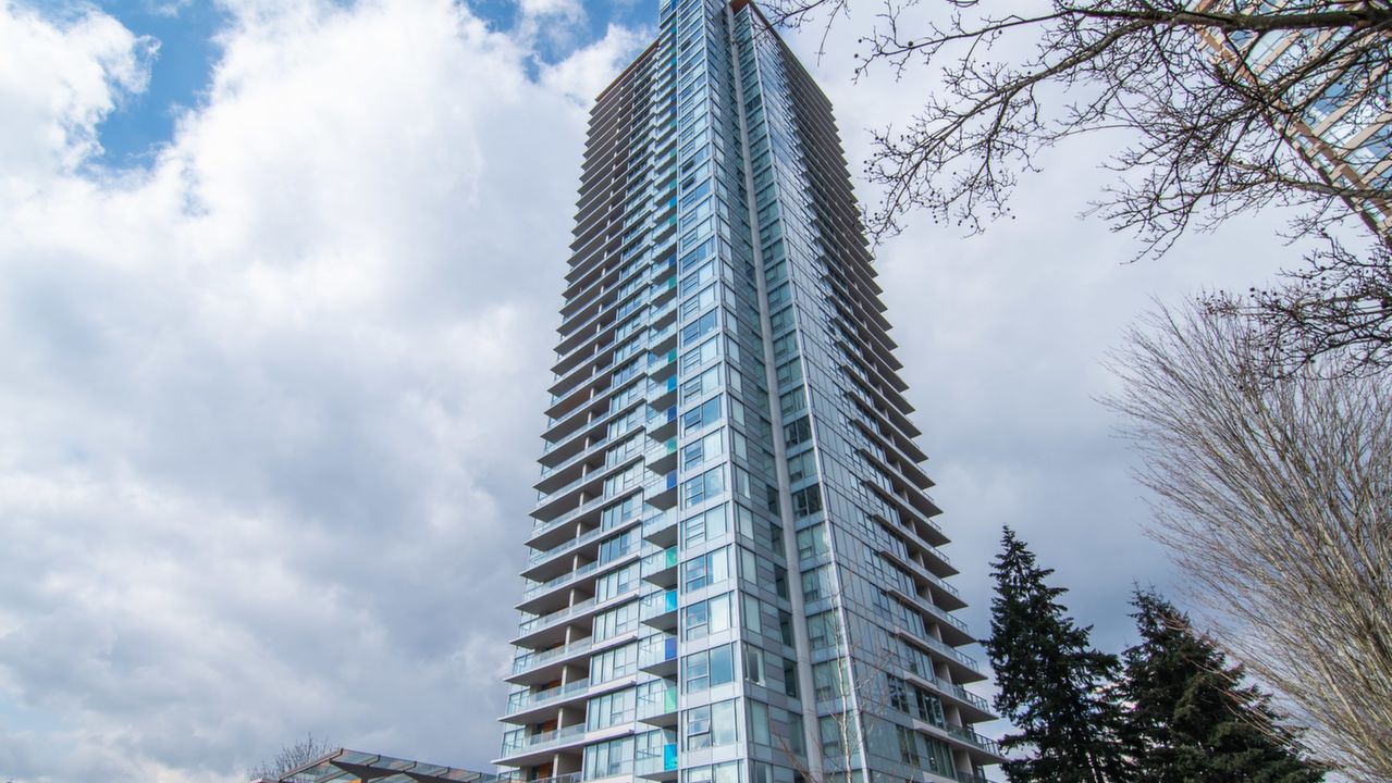 3901-5883 Barker Ave, Burnaby, BC, V5H 2P2 Scene 1