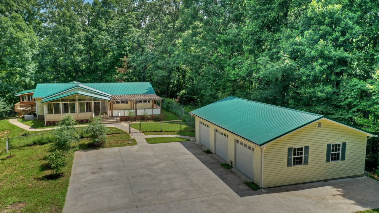 283 Cripple Creek Ln, Ellijay, GA, 30536 Scene 2