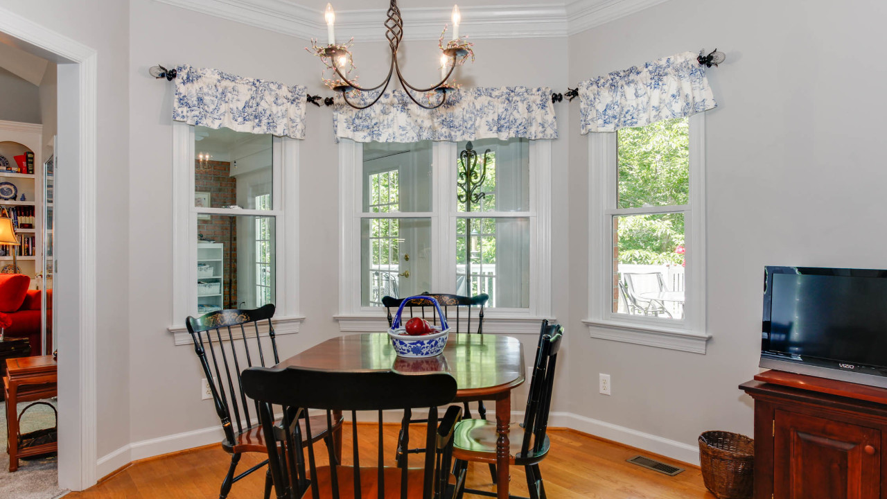 Kitchen/Breakfast Nook