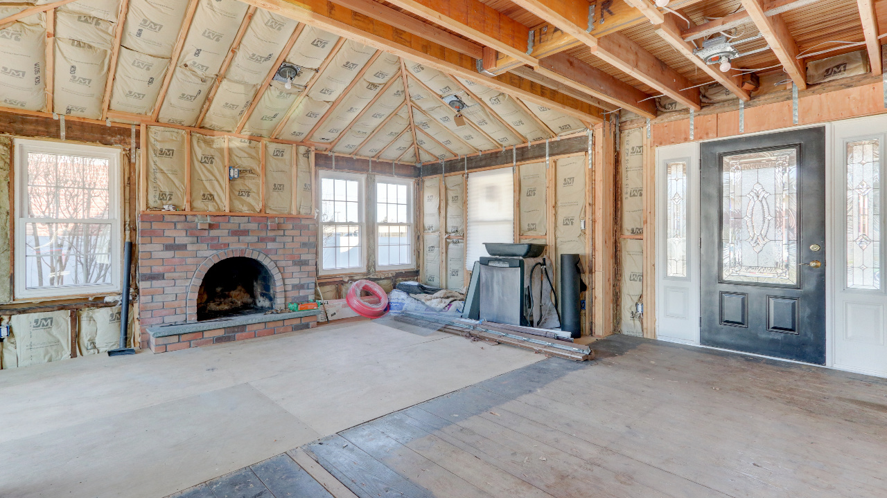 Living Room W:Fireplace