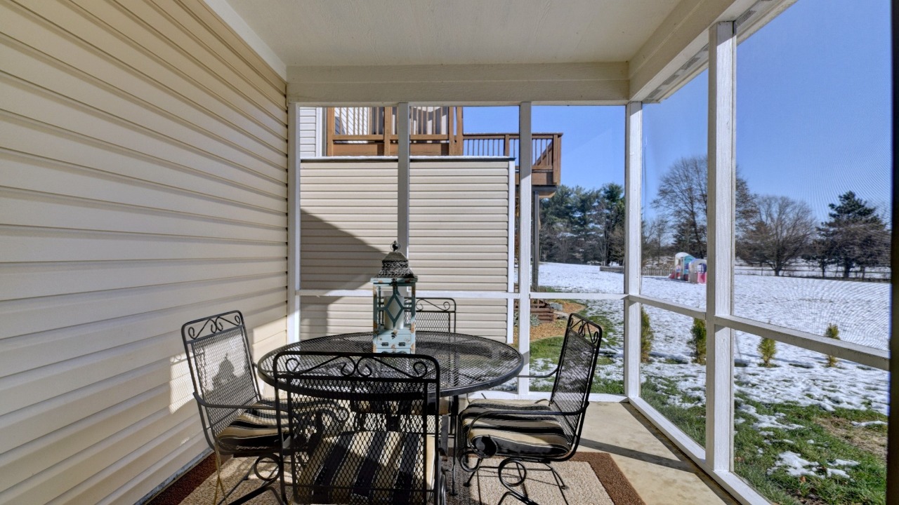 Screened Porch