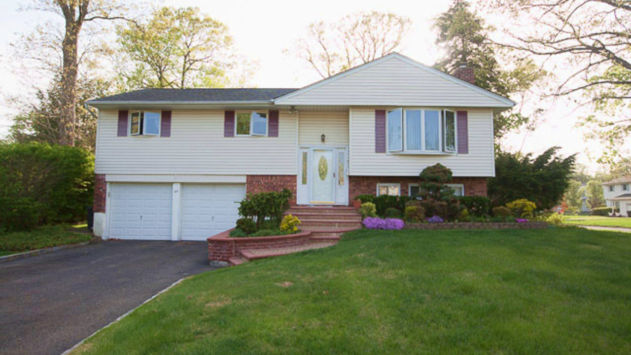 45 Sherbrooke Drive, Smithtown, NY, 11787 Scene 1