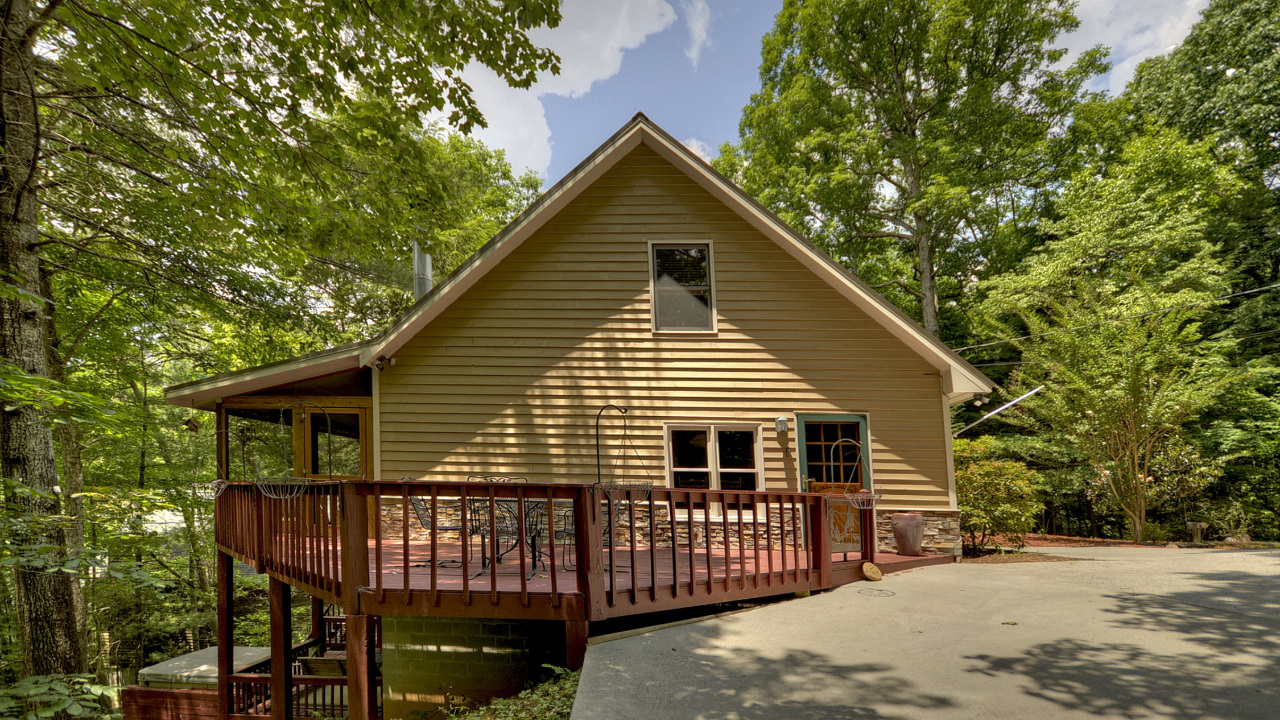 387 Goldmine Dr, Ellijay, GA, 30540 Scene 1