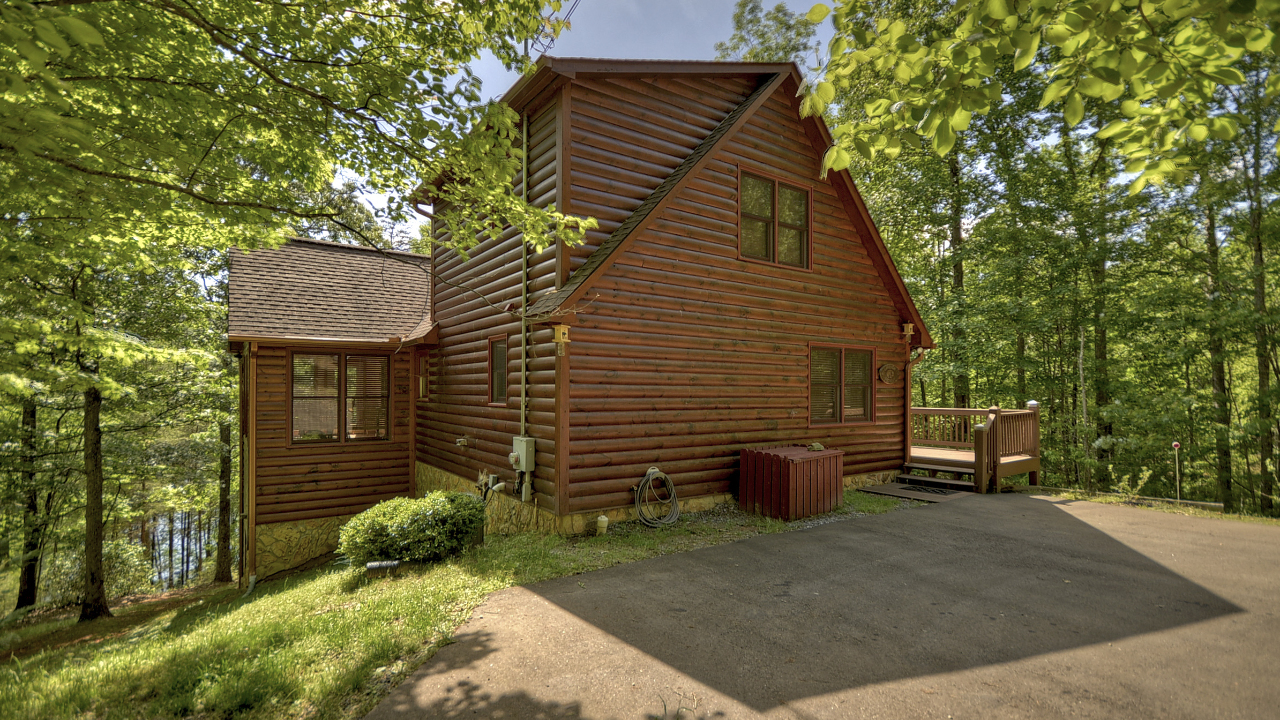 Lakeview Retreat, Ellijay, GA, 30540 Scene 2