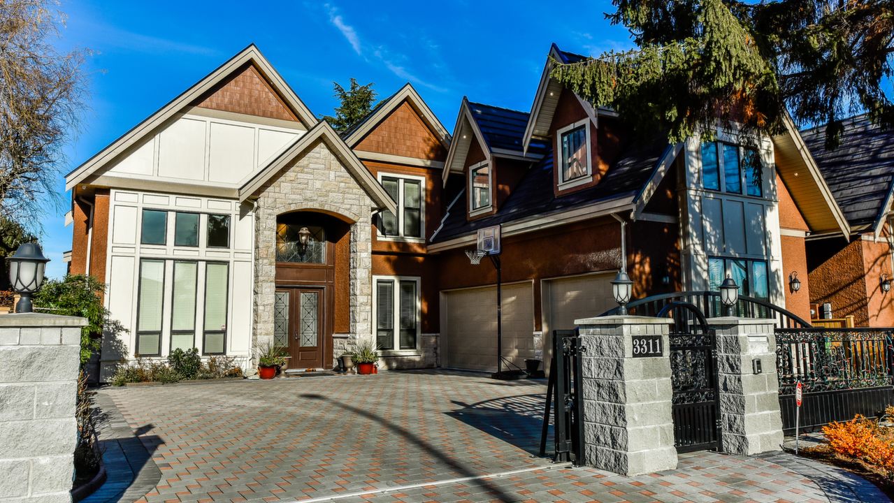 3311 Blundell Rd, Richmond, BC, V7C 1G5 Scene 2