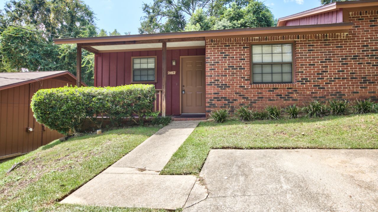 2462 Wren Hollow, Tallahassee, FL, 32303 Scene 2