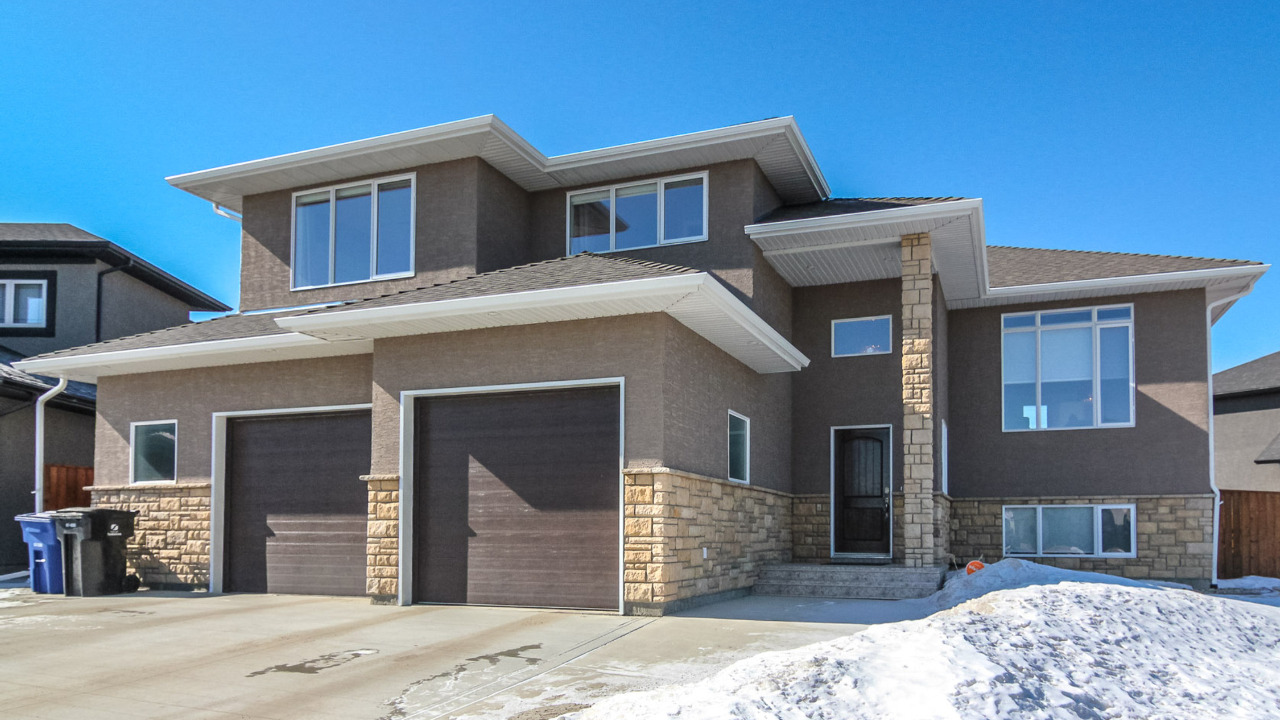 303 Padget Cove, SK-101