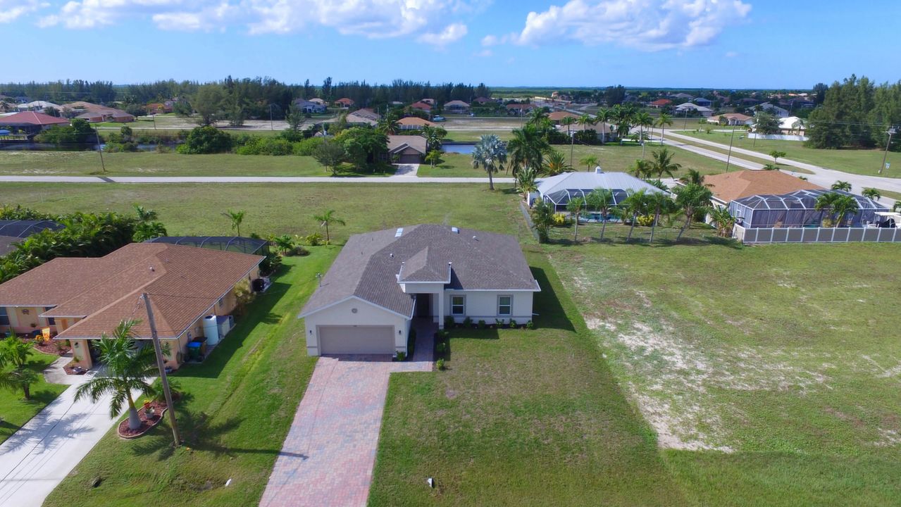 728 NW 37th Ave, Cape Coral, FL, 33993 Scene 1