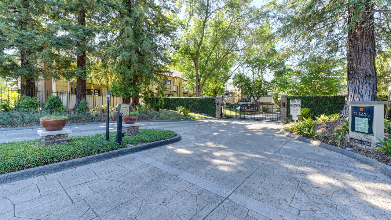 501 Woodside Oaks, Sacramento, CA, 95825 Scene 2