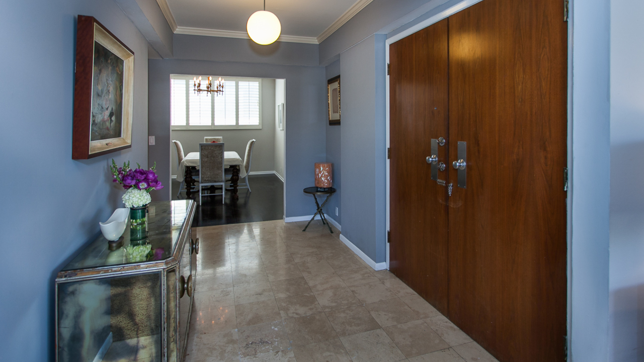 Entryway looking toward Dining Room