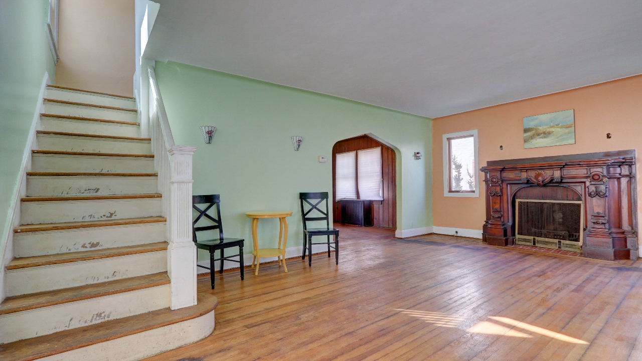 Foyer-Living Room