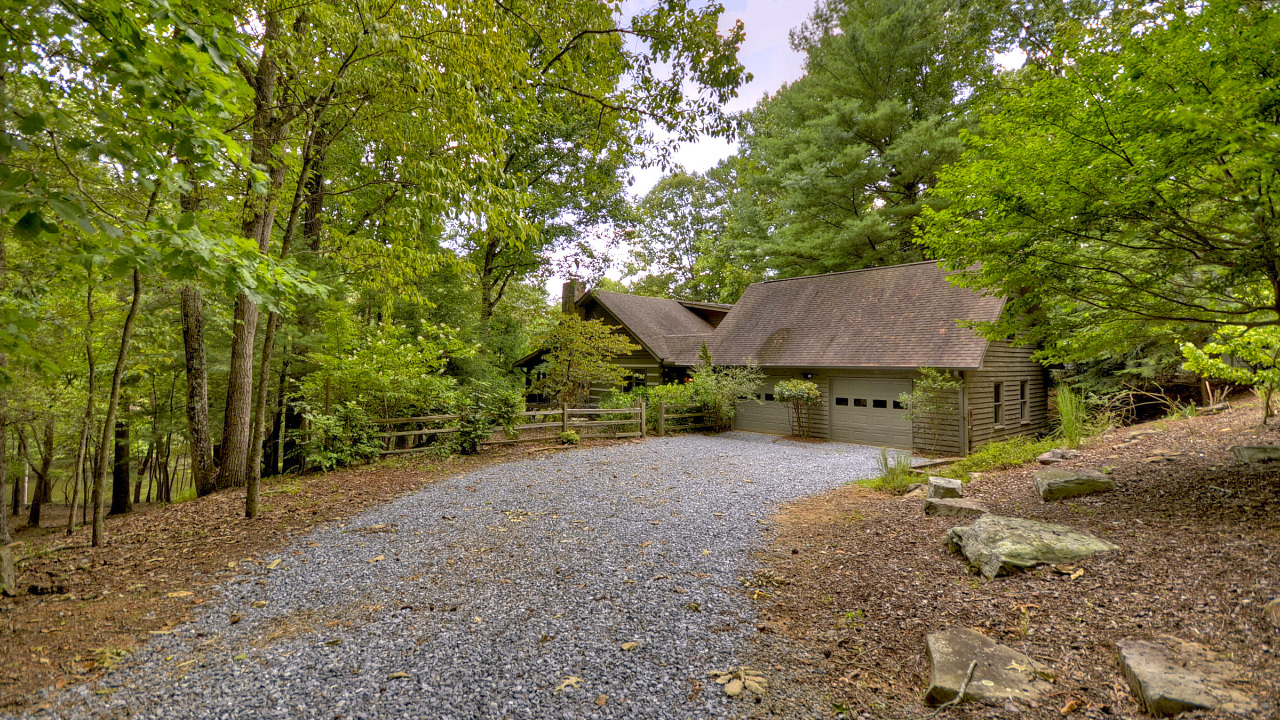 184 Misty Hollow rd, Ellijay, GA, 30540 Scene 1