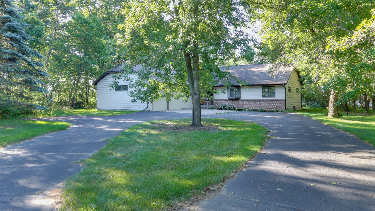 1493 Silver Canoe Trail, Nekoosa, WI, 54457 Scene 1