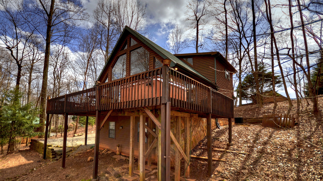 Walnut Mountain, Ellijay, GA, 30536 Scene 1