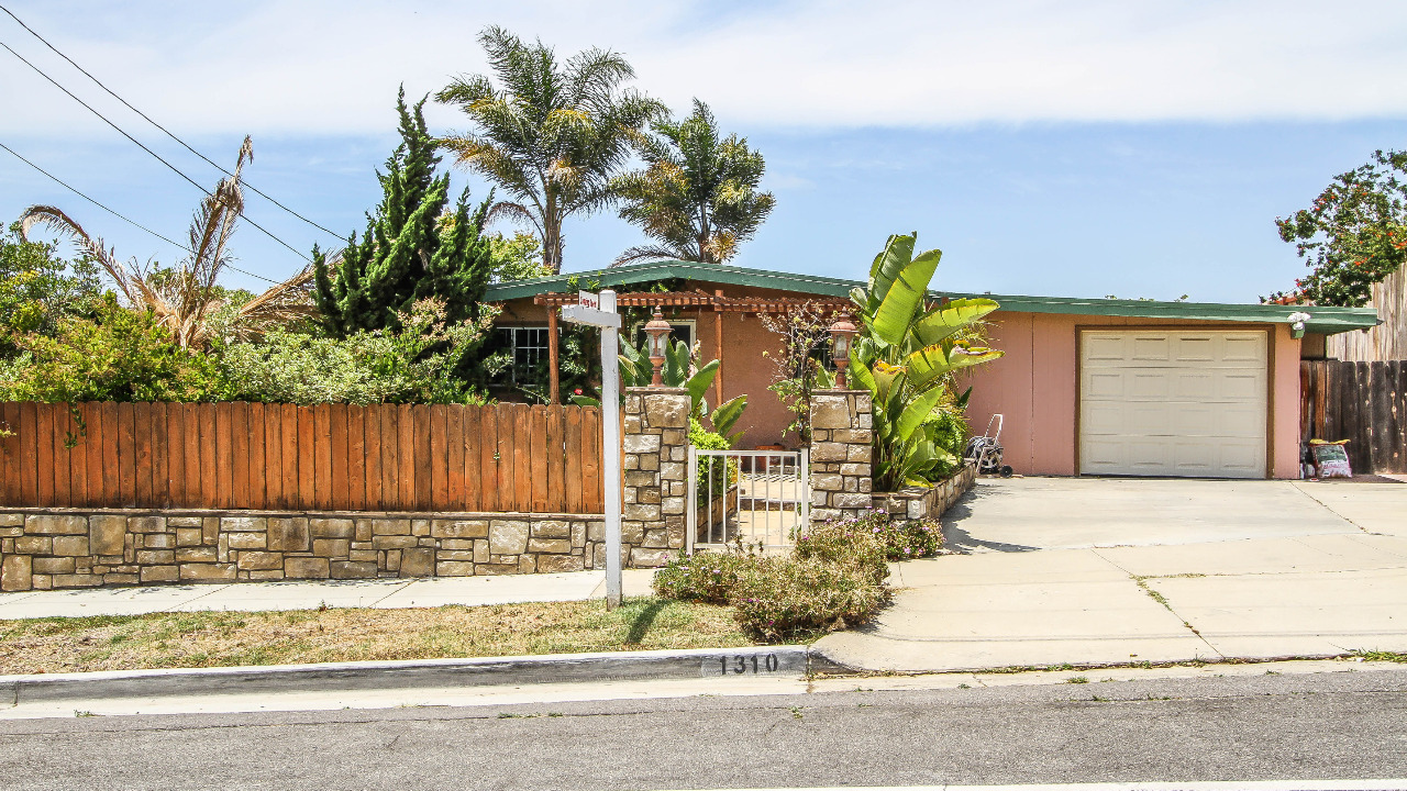 1310 Loretta St., Oceanside, CA, 92058 Scene 1