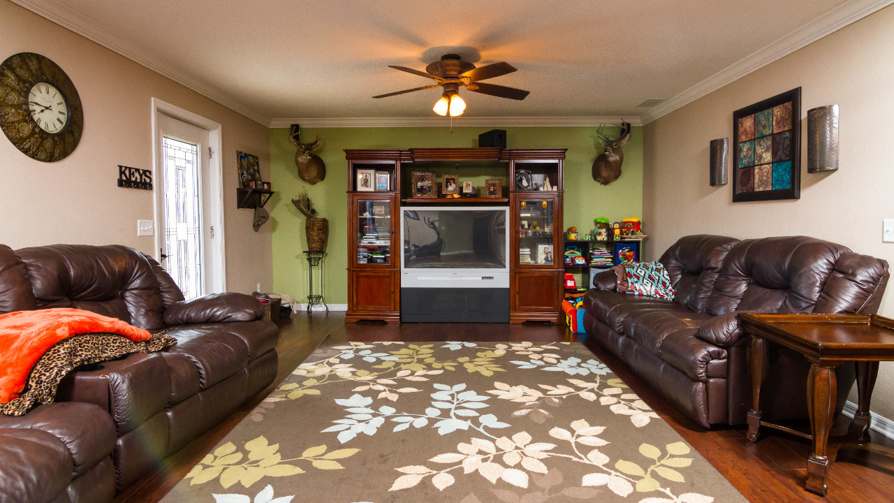 Spacious Living Room