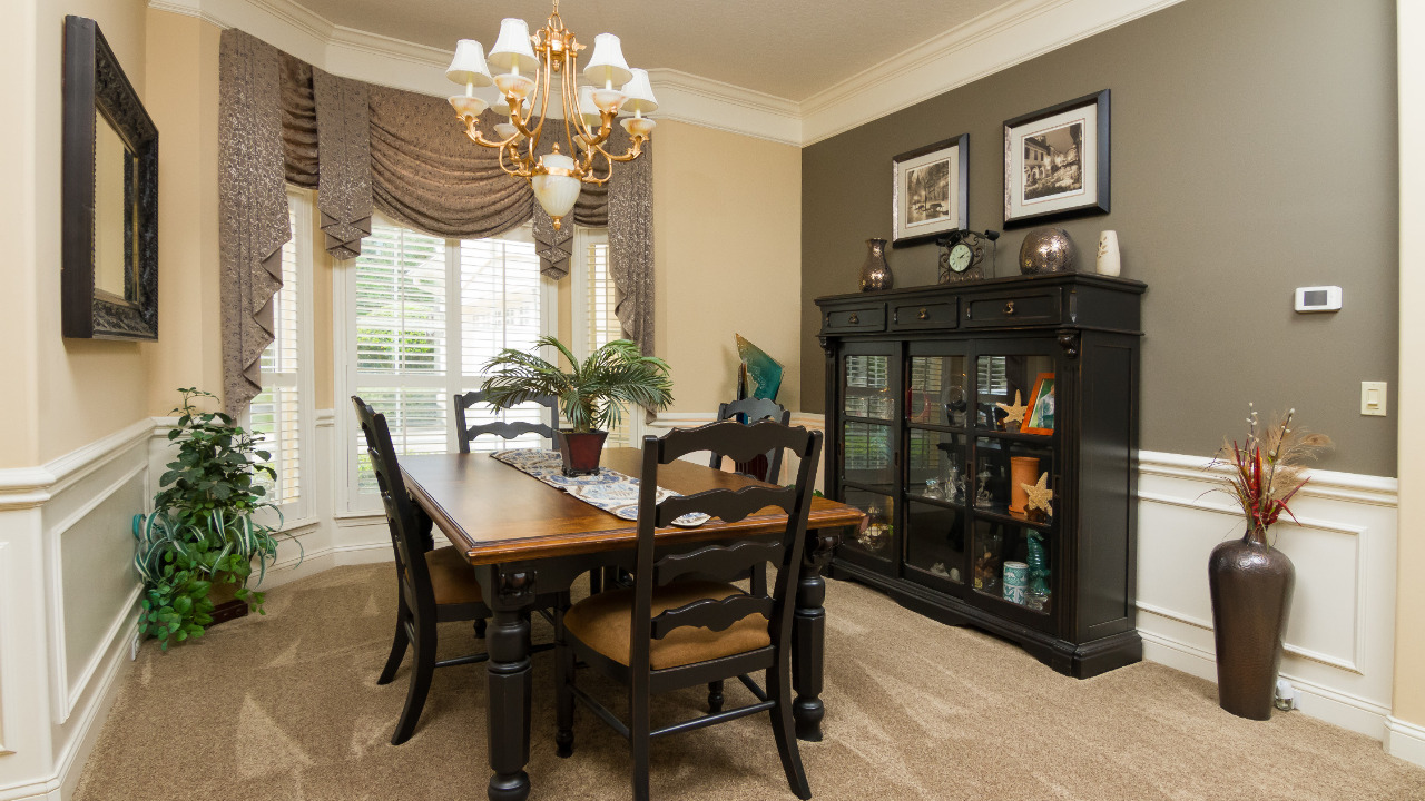 Formal Dining Rm