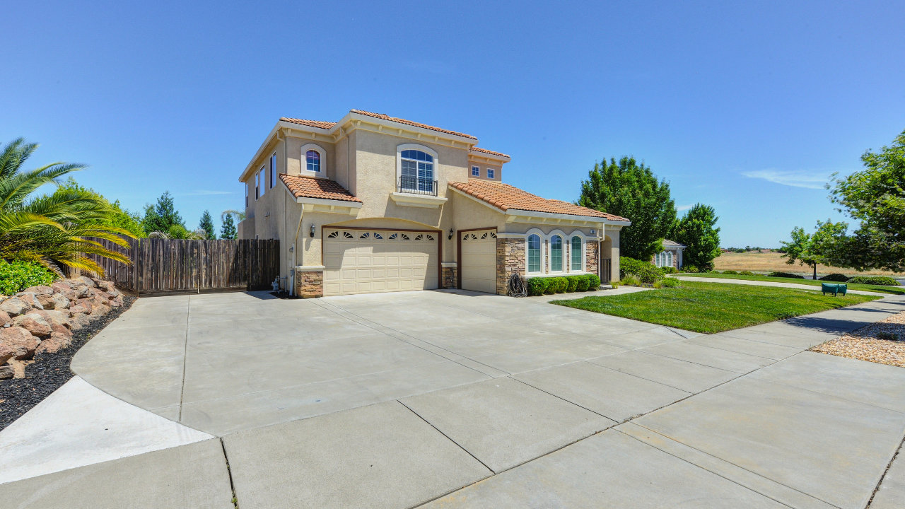 4081 White Mill Crescent Rd., Roseville, CA, 95747 Scene 3