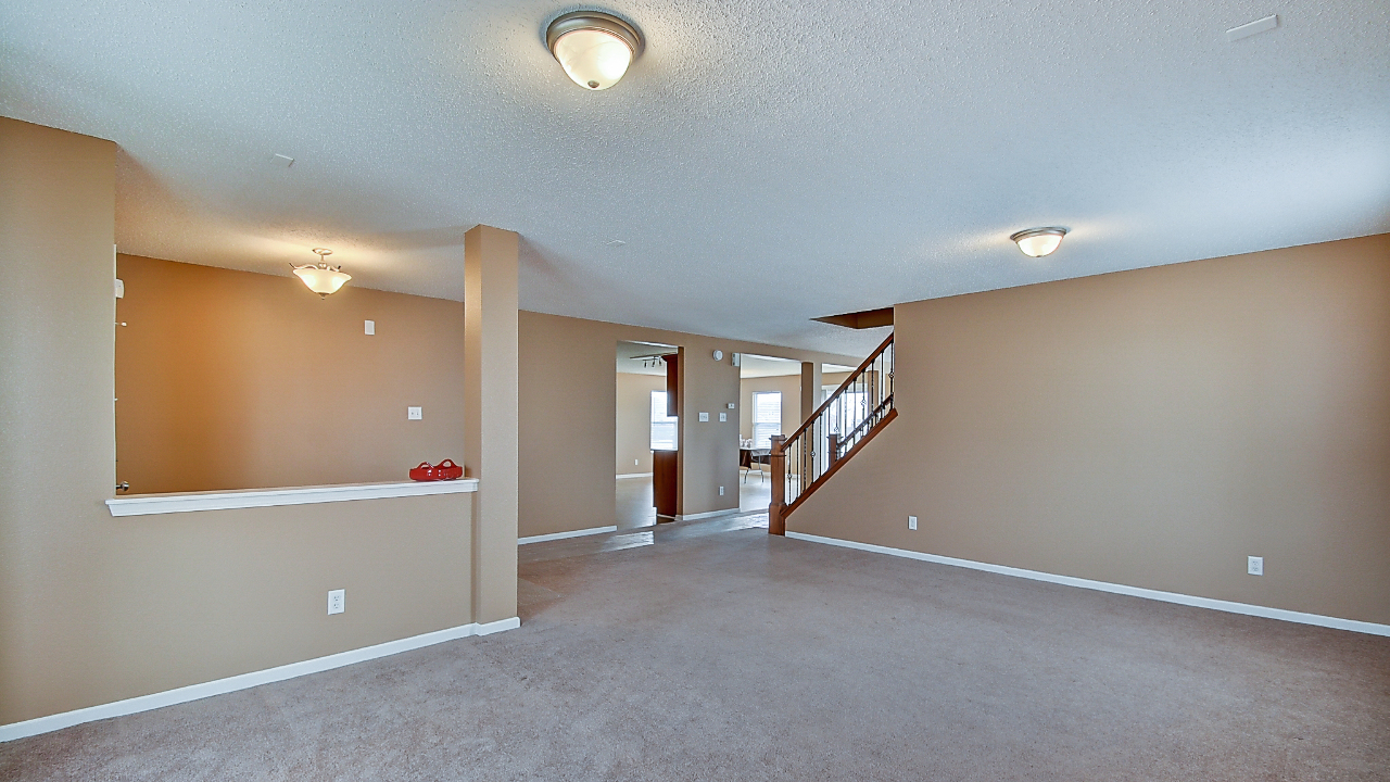 Living Room/Dining Room View 2