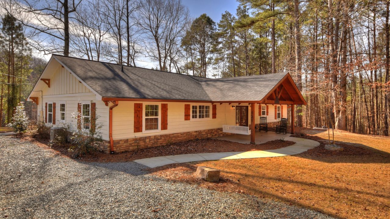 121 Willow Creek Lane, Ellijay, GA, 30540 Scene 3