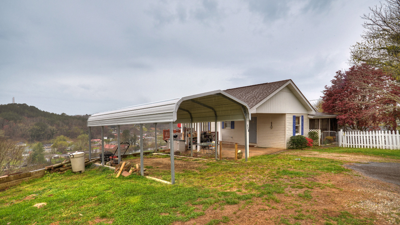 101 Crest St, McCaysville, TN, 37317 Scene 2