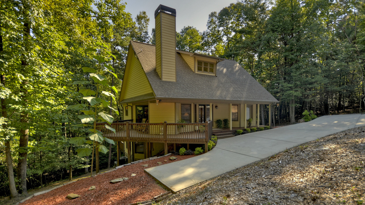 143 Hidden Lake Cir, Ellijay, GA, 30540 Scene 2