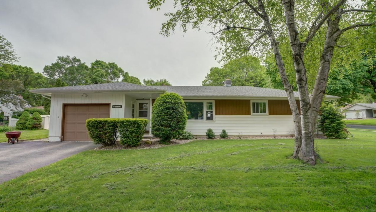 229 Hummingbird Lane, Madison-48